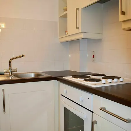 Flat In A Great Location Apartment